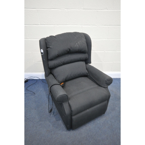 1314 - A HSL BLACK UPHOLSTERED RISE AND RECLINE ARMCHAIR (condition - slightly dirty, PAT pass and working)