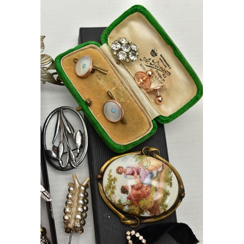 38 - A BOX OF ASSORTED JEWELLERY, to include an assortment of white metal earrings, a chain, a pendant an... 