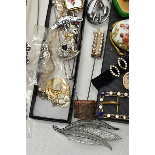 38 - A BOX OF ASSORTED JEWELLERY, to include an assortment of white metal earrings, a chain, a pendant an... 