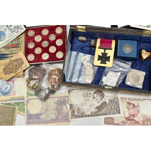 45 - A CARDBOARD BOX OF COIN AND COMMEMORATIVES, to include a boxed set of Mexico 13 silver plated marria... 