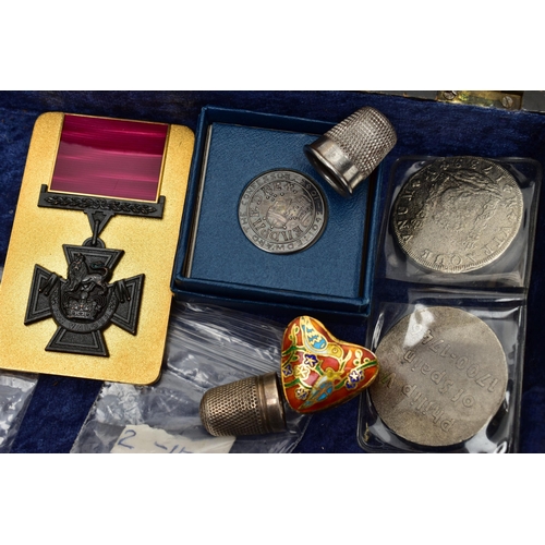 45 - A CARDBOARD BOX OF COIN AND COMMEMORATIVES, to include a boxed set of Mexico 13 silver plated marria... 