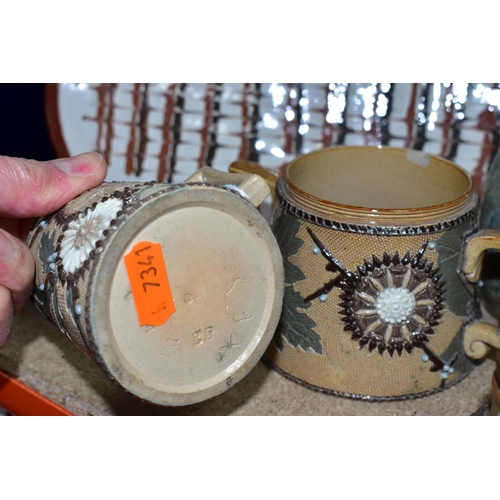 415 - A GROUP OF STUDIO POTTERY AND  DOULTON LAMBETH WARE, comprising a Doulton Lambethware Loving cup dec... 