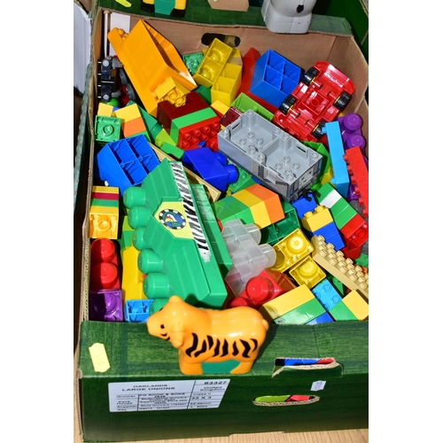 420 - A QUANTITY OF ASSORTED LEGO AND MEGA BLOKS ITEMS, loose and in assorted bags, contents not checked, ... 