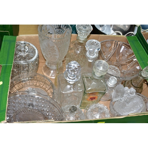 428 - FOUR BOXES OF CERAMICS AND GLASSWARES, to include an unmarked Guinness advertising tankard, an Ellgr... 