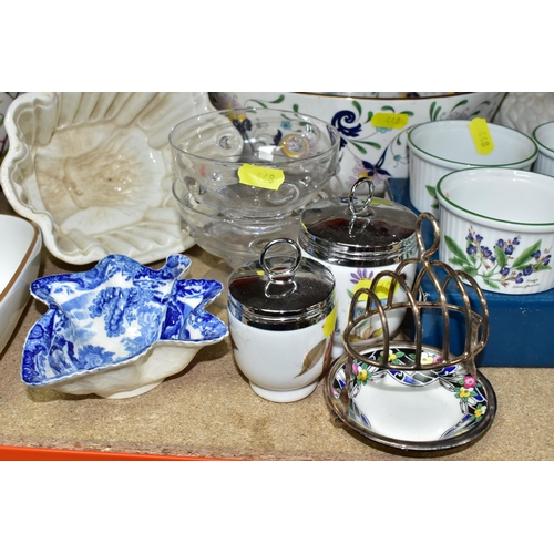 448 - A GROUP OF ASSORTED CERAMICS, comprising a Doulton-Burslem Geo Morland jug decorated with a hunting ... 