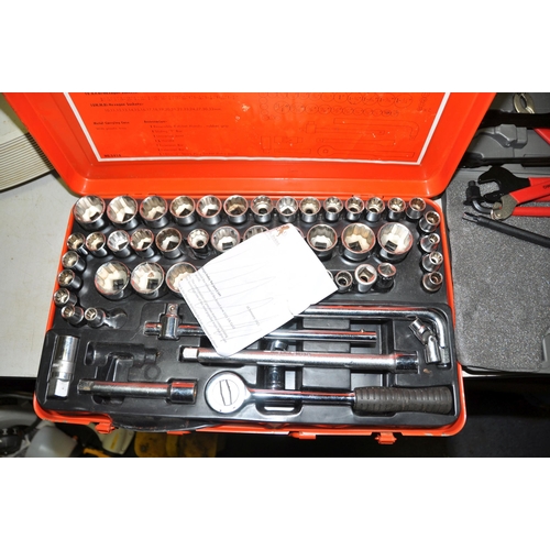 1071 - A SELECTION OF CASED TOOLS AND A BOX OF LOOSE to include large 54 piece socket set, scalpel set, cas... 