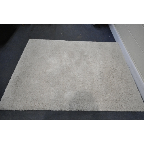 1385 - A COLOURS BY B&Q CROMPTON RANGE RUG, 230cm x 160cm