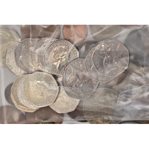 109 - A GOLD HALF SOVEREIGN VICTORIA 1898 22CT 3.99 GRAM 19.30 Dia, together with a small box of mixed coi... 