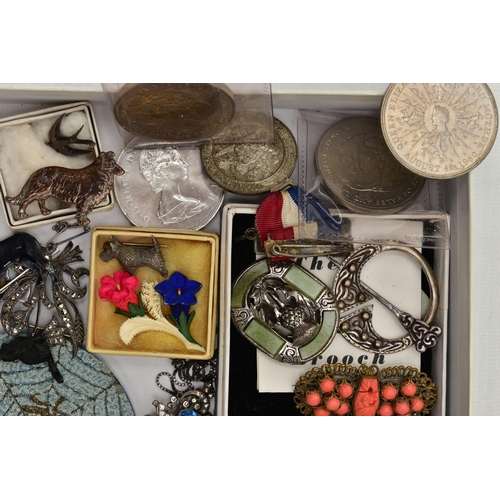 107 - A BOX OF ASSORTED SILVER AND OTHER ITEMS, to include a white metal padlock clasp, set with a banded ... 