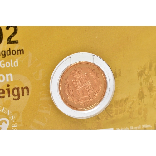 118 - A ROYAL MINT CARDED FULL GOLD SOVEREIGN 2002 By TIMOTHY NOAD 22ct, 22.05mm, 7.98 gram, Issue 100.000