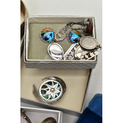 86 - A BOX OF ASSORTED JEWELLERY AND OTHER ITEMS, to include a  rose metal centurian signet ring (a/f), s... 
