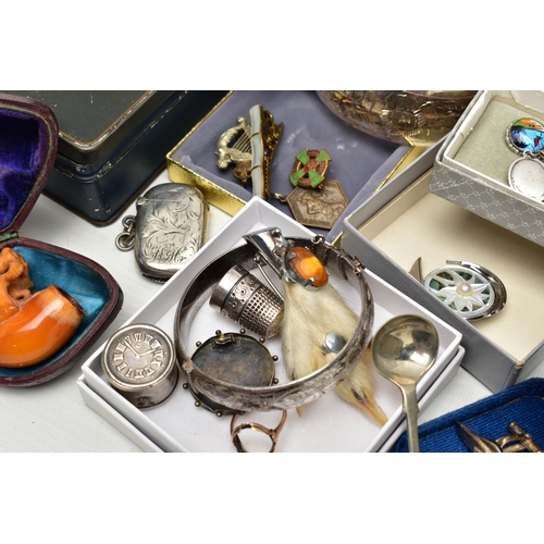 86 - A BOX OF ASSORTED JEWELLERY AND OTHER ITEMS, to include a  rose metal centurian signet ring (a/f), s... 