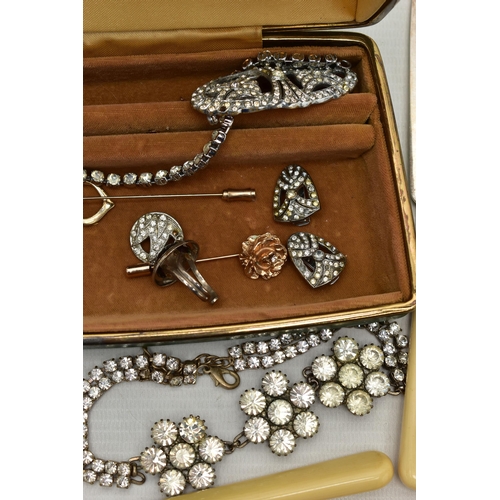 87 - A SMALL BOX OF ITEMS, to include a green travel jewellery box, with contents of costume brooches, tw... 