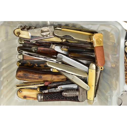 92 - A BOX OF ASSORTED FRUIT AND PEN KNIVES WITH OTHER ITEMS, also including a cigar cutter etc (conditio... 