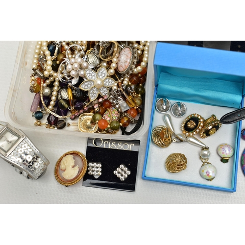 96 - A BOX OF ASSPRTED COSTUME JEWELLERY, to include a pair of clip on yellow metal earrings set with blu... 