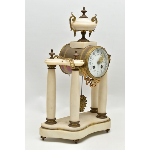 206 - A LATE 19TH CENTURY FRENCH WHITE MARBLE AND GILT METAL CLOCK GARNITURE, the clock with urn surmount ... 