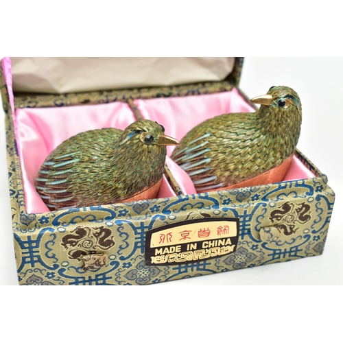 37 - A BOXED PAIR OF SÚHAI CHINESE SILVER GILT AND ENAMEL LIMITED EDITION QUAIL TRINKET BOXES, one facing... 