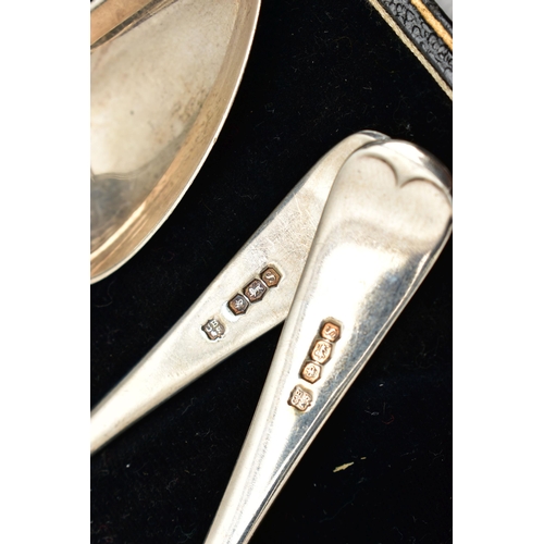 55 - A PARCEL OF CASED AND LOOSE SILVER AND SILVER HANDLED CUTLERY AND FLATWARE, comprising a cased set o... 