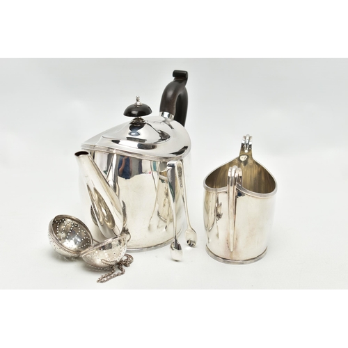 70 - A GEORGE V SILVER TWO PIECE TEA SET OF OVAL FORM, comprising teapot and sugar bowl with reeded rims,... 