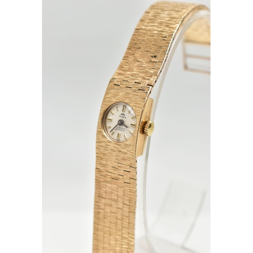 13 - A LADY'S 9CT GOLD 'TIARA' WRISTWATCH, manual wind, round silver dial signed 'Tiara, 17 jewels Incabl... 