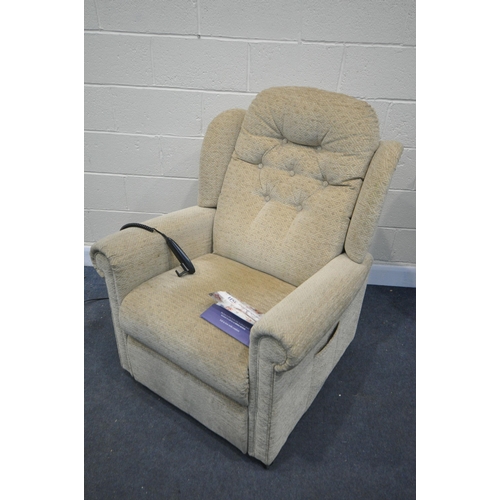 1291 - A HSL BEIGE UPHOLSTERED ELECTRIC RISE AND RECLINE ARMCHAIR (pat pass and working)