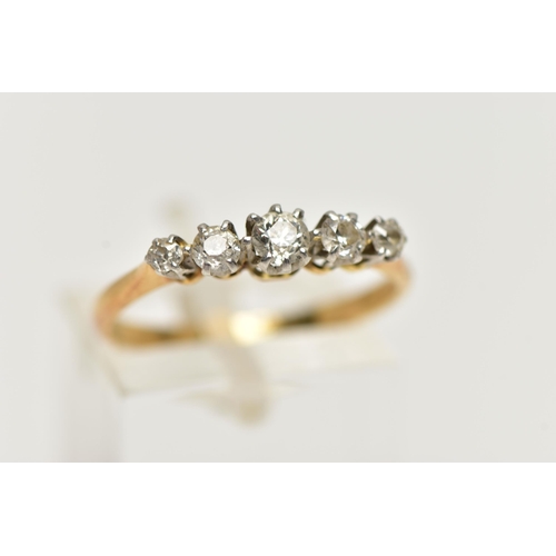 23 - A FIVE STONE DIAMOND RING, graduating old cut diamonds, estimated total diamond weight 0.50ct, clari... 