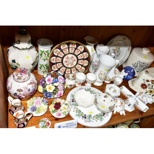 348 - A COLLECTION OF NAMED CERAMICS, comprising Aynsley 'Cottage Garden' pattern giftware and five vases,... 