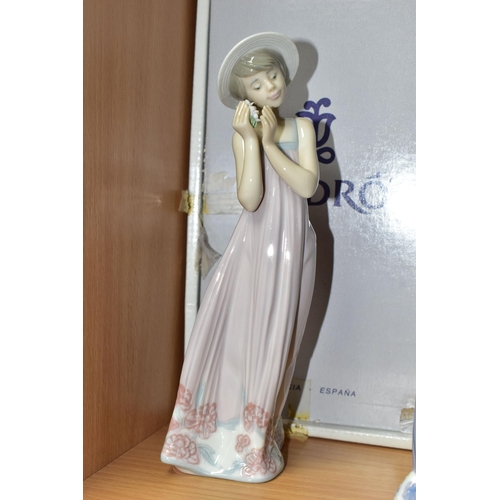 374 - SIX LLADRO FIGURINES,  five of which are boxed,  comprising Cindy 5646, sculptor Juan Huerta,  issue... 