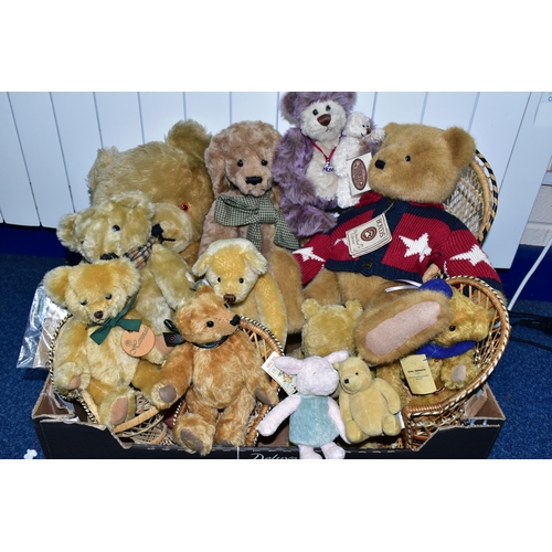 417 - ONE BOX OF COLLECTABLE TEDDY BEARS, to include a Boyds 'Best Dressed' series bear  Dee C. Washington... 