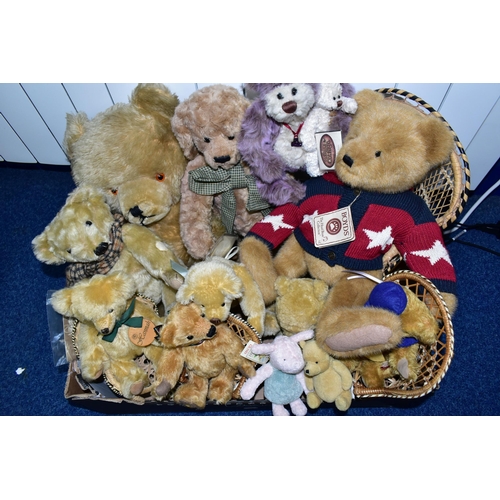 417 - ONE BOX OF COLLECTABLE TEDDY BEARS, to include a Boyds 'Best Dressed' series bear  Dee C. Washington... 