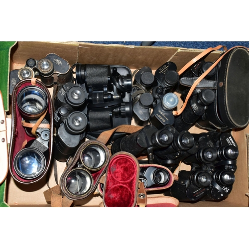 419 - ONE BOX OF VINTAGE BINOCULARS, to include twelve pairs, makers names Zenith, Tasco, Carl Zeiss, Mom,... 