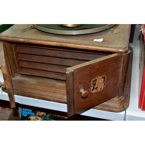 421 - AN EARLY 20TH CENTURY WOODEN GRAMOPHONE AND A WOODEN CASE OF PHOTOGRAPHIC EQUIPMENT, together with a... 