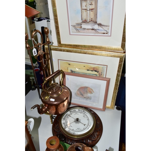 426 - A SMALL QUANTITY OF ASSORTED SUNDRY ITEMS ETC, comprising a copper fireside companion set, copper ke... 