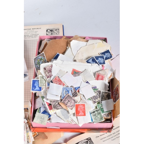 6 - GREEN TUB WITH ACCUMUATION OF STAMPS IN PACKETS AND FIVE SMALL ALBUMS