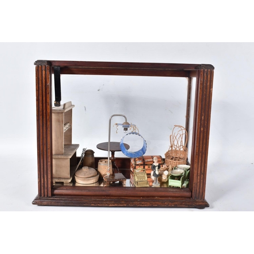 101 - AN OAK GLAZED TABLE TOP DISPLAY CASE, c.1920, missing two pieces from top but otherwise in fairly go... 