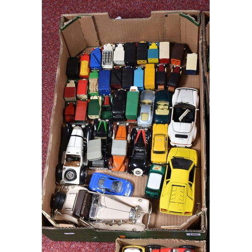 105 - A QUANTITY OF BOXED AND UNBOXED MODERN DIECAST VEHICLES, to include boxed Corgi Classics Eddie Stoba... 