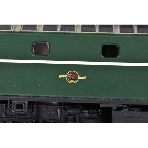 185 - A BOXED HELJAN O GAUGE CLASS 33 LOCOMOTIVE, B.R. green livery (3390), looks to have hardly ever been... 