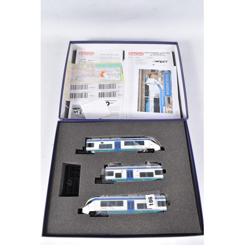 186 - A BOXED VI TRAINS HO GAUGE TRENITALIA TRENO ME MINUETTO THREE CAR ARTICULATED ELECTRIC RAILCAR SET, ... 