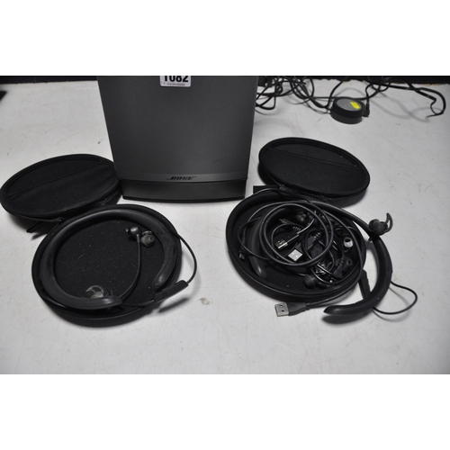 1082 - A BOSE COMPANION 3 SERIES MULTIMEDIA SPEAKER (PAT pass and powers up) along with two pairs of Bose s... 