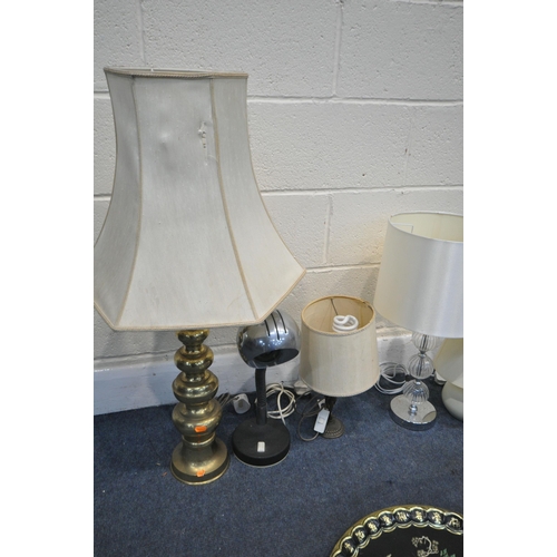 1245 - A QUANTITY OF TABLE LAMPS, to include a brass turned lamp, five various ceramic lamps, an onyx lamp,... 