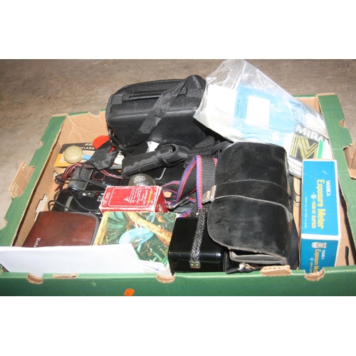 857 - THREE TRAYS CONTAINING CAMERAS AND EQUIPMENT including a FED 4, Minolta 7000, Olympus iS1000, variou... 