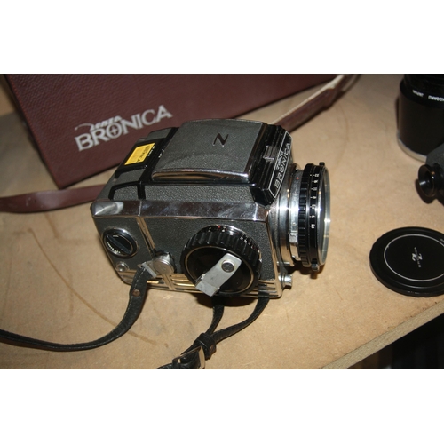 871 - A ZENZA BRONICA S MEDIUM FORMAT CAMERA with leather case fitted with a Nikkor-P 7.5cm f2.8 lens and ... 