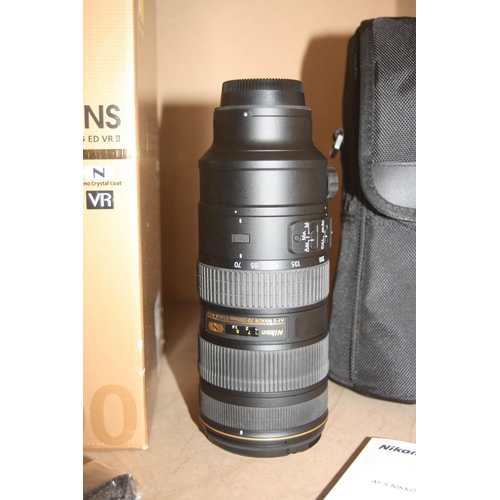 880 - A BOXED NIKKOR AF-S 70-200mm f2.8G ED VRll CAMERA LENS with manual, padded case and strap Serial No ... 