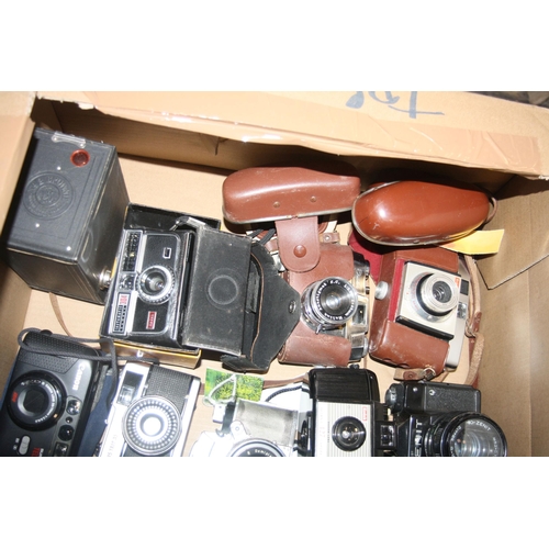 895 - A TRAY CONTAINING THIRTEEN VINTAGE FILM CAMERAS including a Pentacon Six TL fitted with a Biometar 8... 