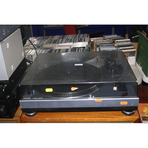 958 - A VINTAGE COMPONANT HI FI comprising of a NAD 5000 compact disc player with remote ( doesn't read di... 