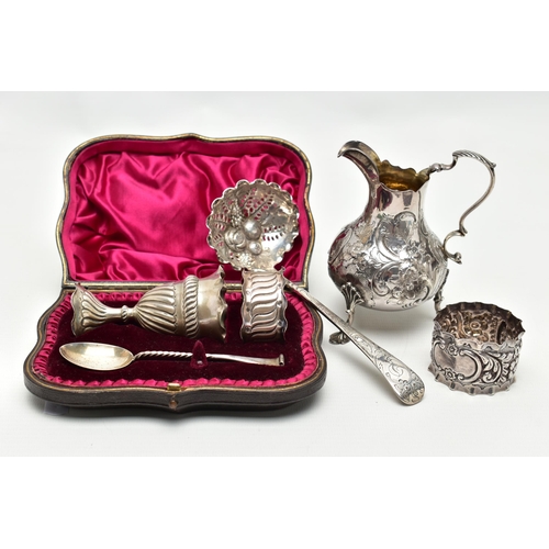 171 - A SMALL PARCEL OF 18TH, 19TH AND 20TH CENTURY SILVER, comprising a Victorian cream jug of baluster f... 