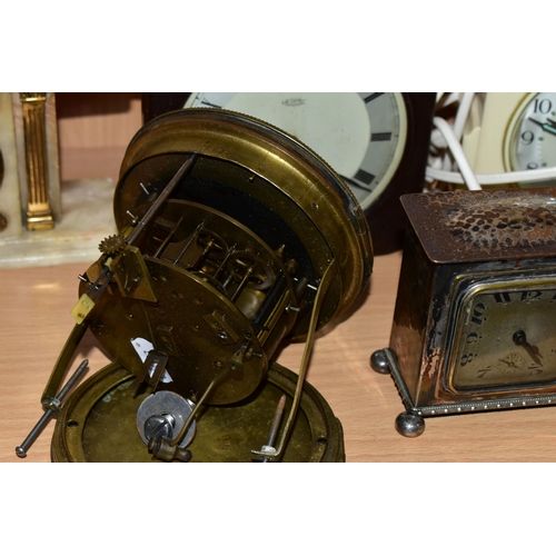 325 - ELEVEN ASSORTED CLOCKS, of various styles and materials, to include desk clocks, mantel clocks and o... 