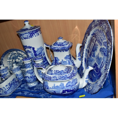 333 - A COLLECTION OF BLUE AND WHITE CERAMICS, mostly Spode's Italian pattern to include a coffee pot, a t... 