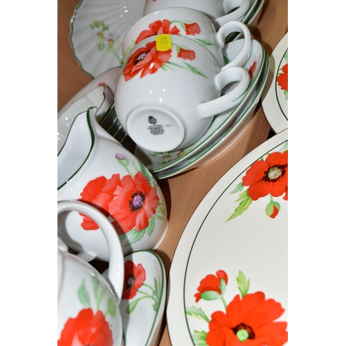 346 - A QUANTITY OF ROYAL WORCESTER 'POPPIES' PATTERN OVEN TO TABLEWARE, comprising a boxed set of circula... 