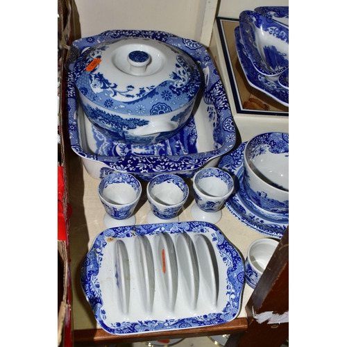 355 - A QUANTITY OF BLUE AND WHITE SPODE ITALIAN DESIGN DINNERWARES, comprising five dinner plates, six si... 